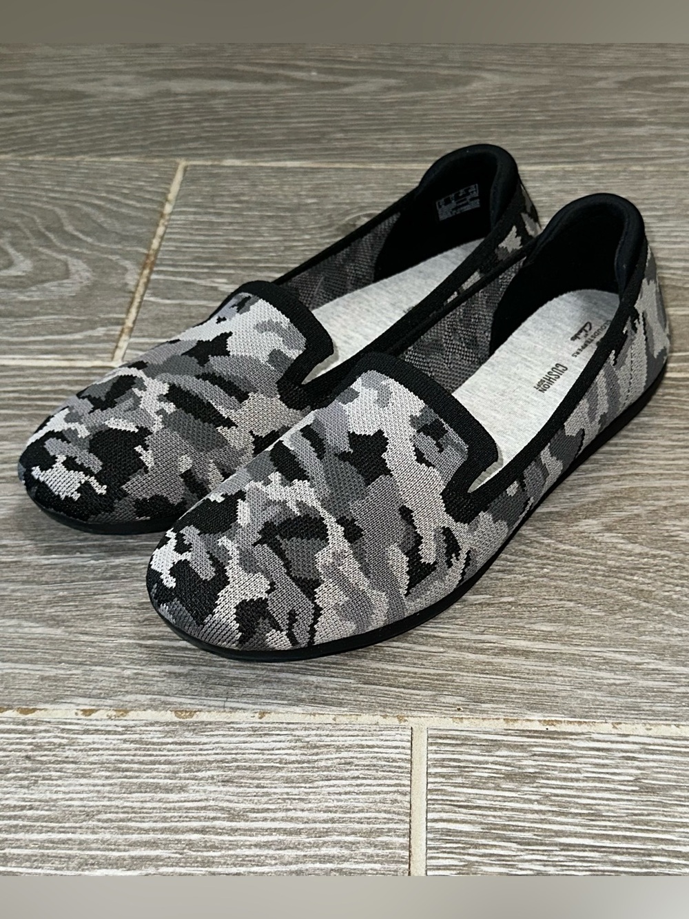 Clarks Cloudsteppers Carly Dream Loafers Women's 11M Gray Camo Slip-On Comfort